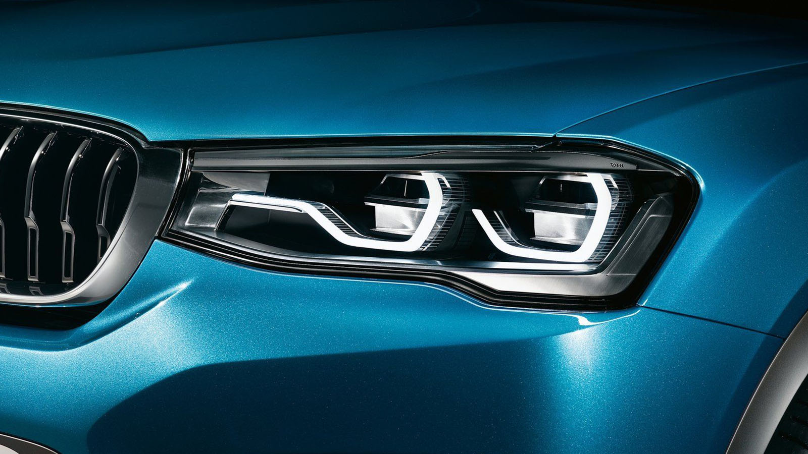 faros frontales carro de lujo